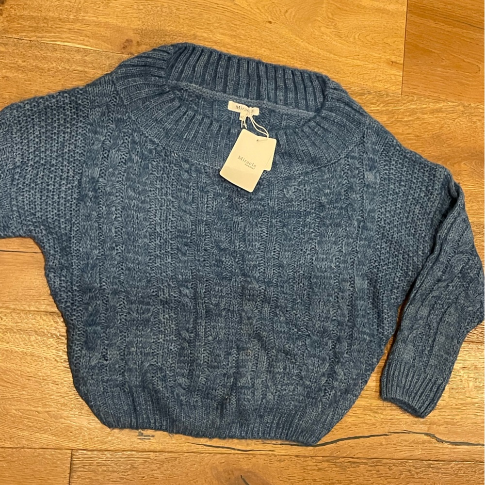 Cornflower blue crop sweater, size Large